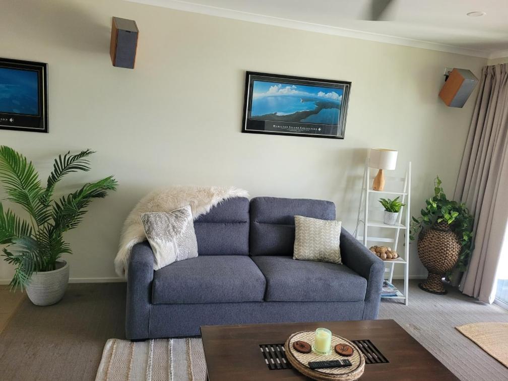 Watersons At Airlie Central Apartments แอร์ลีบีช ภายนอก รูปภาพ